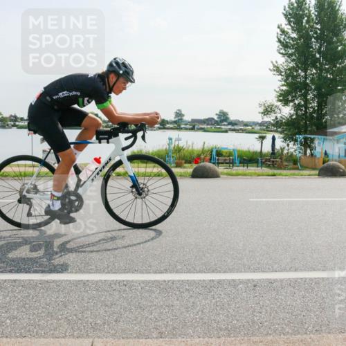 15.06.2025 - 27. Vierlanden-Triathlon H.Heesch http://msf.ph/oto/8019804 15.06.2025 09:40:49 Radfahren 14, 242 meine-sportfotos.de