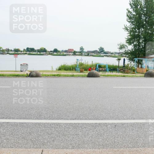15.06.2025 - 27. Vierlanden-Triathlon H.Heesch http://msf.ph/oto/8019847 15.06.2025 10:23:17 Radfahren 80, 171, 528, 597, 620 meine-sportfotos.de