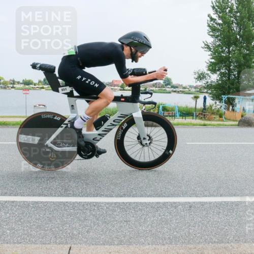 21.06.2025 - 27. Vierlanden-Triathlon H.Heesch http://msf.ph/oto/8019872 15.06.2025 12:03:25 Radfahren 651, 849, 885 meine-sportfotos.de