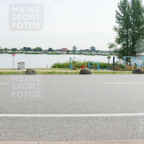 15.06.2025 - 27. Vierlanden-Triathlon H.Heesch http://msf.ph/oto/8019891 15.06.2025 09:42:07 Radfahren 234, 246 meine-sportfotos.de