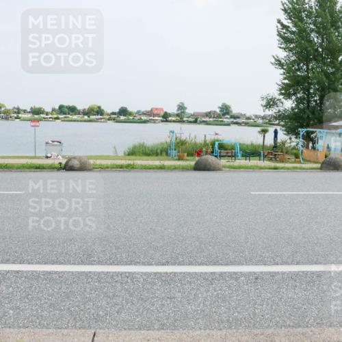 21.06.2025 - 27. Vierlanden-Triathlon H.Heesch http://msf.ph/oto/8019903 15.06.2025 12:03:36 Radfahren 911, 917, 933 meine-sportfotos.de