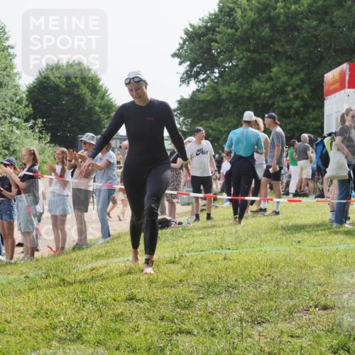 15.06.2025 - 27. Vierlanden-Triathlon KatJ http://msf.ph/oto/8019906 15.06.2025 10:19:45 Schwimmen 503, 539, 603 meine-sportfotos.de