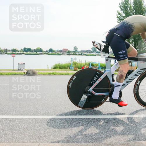 15.06.2025 - 27. Vierlanden-Triathlon H.Heesch http://msf.ph/oto/8019920 15.06.2025 09:42:17 Radfahren 50, 83, 158 meine-sportfotos.de