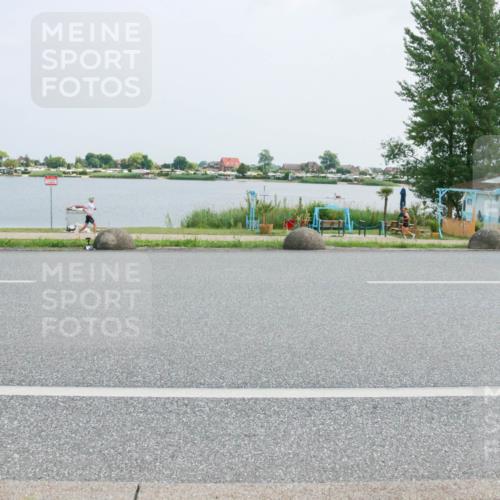 21.06.2025 - 27. Vierlanden-Triathlon H.Heesch http://msf.ph/oto/8019923 15.06.2025 12:03:39 Radfahren 203, 911, 917, 933 meine-sportfotos.de