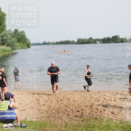 21.06.2025 - 27. Vierlanden-Triathlon MichiJ http://msf.ph/oto/8019928 15.06.2026 10:20:09 Schwimmen 616 meine-sportfotos.de