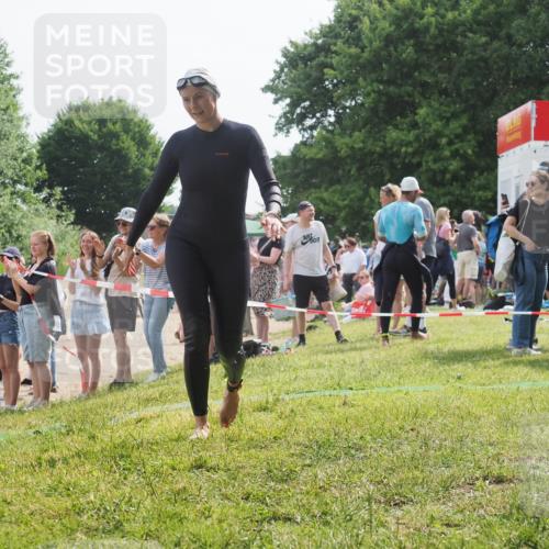 15.06.2025 - 27. Vierlanden-Triathlon KatJ http://msf.ph/oto/8019937 15.06.2025 10:19:45 Schwimmen 503, 539, 603 meine-sportfotos.de
