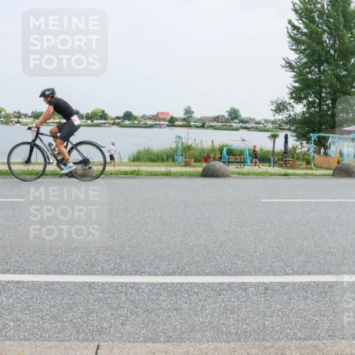 21.06.2025 - 27. Vierlanden-Triathlon H.Heesch http://msf.ph/oto/8019950 15.06.2025 12:03:40 Radfahren 203, 911, 917, 933 meine-sportfotos.de