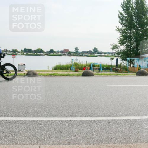 15.06.2025 - 27. Vierlanden-Triathlon H.Heesch http://msf.ph/oto/8019962 15.06.2025 09:42:38 Radfahren 6, 46, 186 meine-sportfotos.de