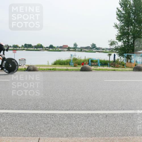 15.06.2025 - 27. Vierlanden-Triathlon H.Heesch http://msf.ph/oto/8019969 15.06.2025 10:23:21 Radfahren 60, 171, 528, 597, 608 meine-sportfotos.de