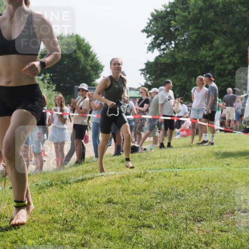 15.06.2025 - 27. Vierlanden-Triathlon KatJ http://msf.ph/oto/8020024 15.06.2025 10:19:49 Schwimmen 500, 503, 539, 578, 603 meine-sportfotos.de