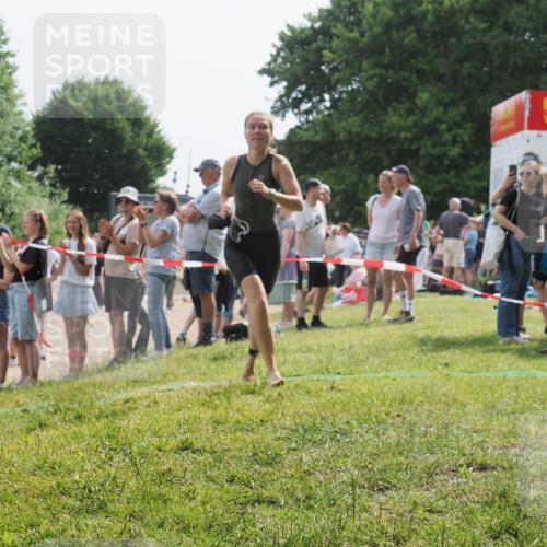15.06.2025 - 27. Vierlanden-Triathlon KatJ http://msf.ph/oto/8020064 15.06.2025 10:19:50 Schwimmen 500, 503, 539, 569, 578, 603 meine-sportfotos.de