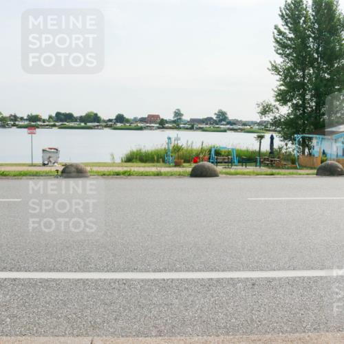 15.06.2025 - 27. Vierlanden-Triathlon H.Heesch http://msf.ph/oto/8020089 15.06.2025 09:43:54 Radfahren 124, 157, 208 meine-sportfotos.de