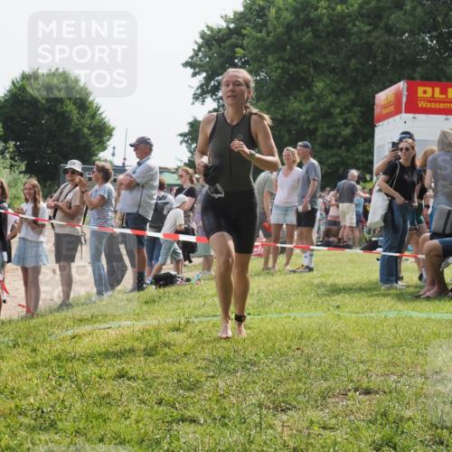 15.06.2025 - 27. Vierlanden-Triathlon KatJ http://msf.ph/oto/8020108 15.06.2025 10:19:50 Schwimmen 500, 503, 539, 569, 578, 603 meine-sportfotos.de