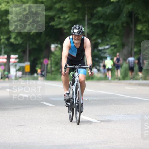 15.06.2025 - 7 Türme Triathlon Yannick Fuchs http://msf.ph/oto/8020123 15.06.2025 13:32:16 Radfahren  meine-sportfotos.de