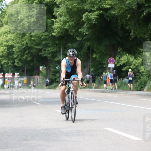 15.06.2025 - 7 Türme Triathlon Yannick Fuchs http://msf.ph/oto/8020136 15.06.2025 13:32:17 Radfahren  meine-sportfotos.de