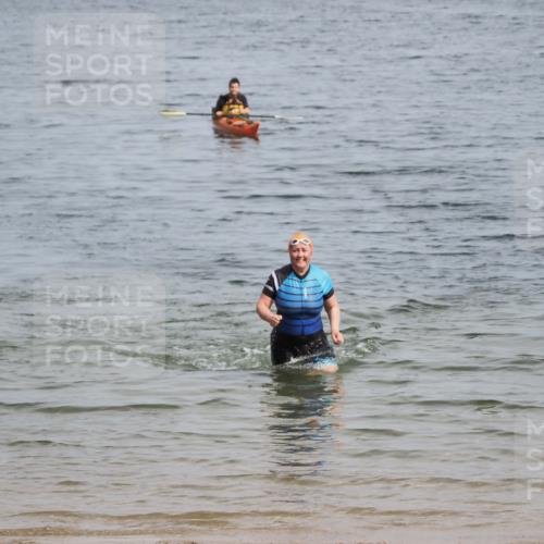 21.06.2025 - 27. Vierlanden-Triathlon MichiJ http://msf.ph/oto/8020193 15.06.2026 10:21:52 Schwimmen 538 meine-sportfotos.de