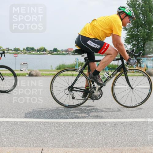 21.06.2025 - 27. Vierlanden-Triathlon H.Heesch http://msf.ph/oto/8020194 15.06.2025 12:04:03 Radfahren 735, 764, 775, 798, 858, 956 meine-sportfotos.de