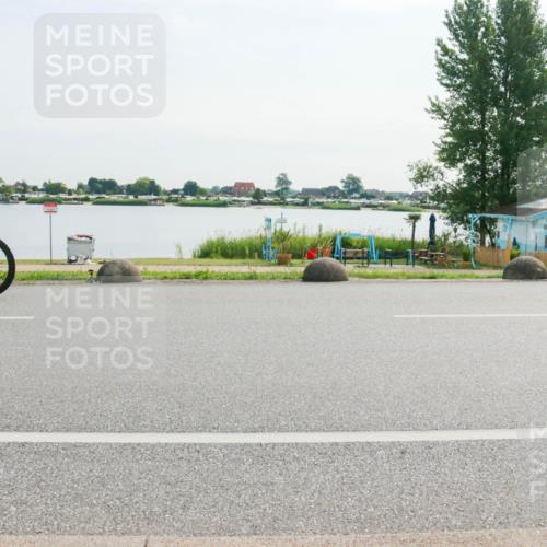 15.06.2025 - 27. Vierlanden-Triathlon H.Heesch http://msf.ph/oto/8020215 15.06.2025 09:44:18 Radfahren 41, 113, 168 meine-sportfotos.de