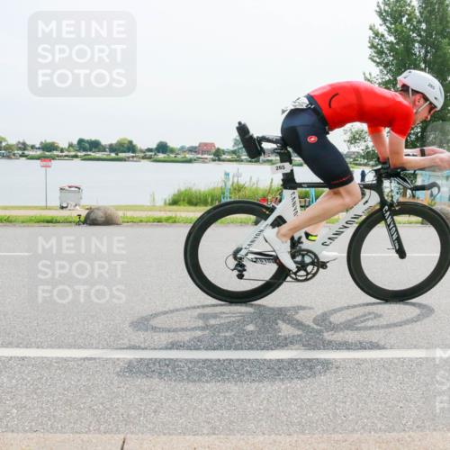 15.06.2025 - 27. Vierlanden-Triathlon H.Heesch http://msf.ph/oto/8020235 15.06.2025 10:25:56 Radfahren 20, 265, 477, 582, 604, 621, 626 meine-sportfotos.de