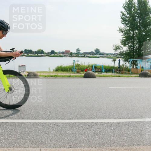 15.06.2025 - 27. Vierlanden-Triathlon H.Heesch http://msf.ph/oto/8020248 15.06.2025 09:44:42 Radfahren 15 meine-sportfotos.de