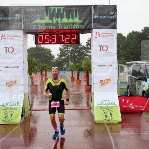 15.06.2025 - 7 Türme Triathlon Michael Strokosch http://msf.ph/oto/8020273 15.06.2025 15:37:22 Ziel  meine-sportfotos.de