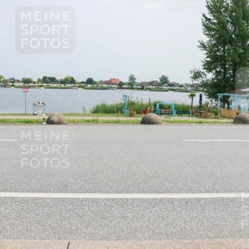 21.06.2025 - 27. Vierlanden-Triathlon H.Heesch http://msf.ph/oto/8020286 15.06.2025 12:04:04 Radfahren 653, 735, 764, 775, 798, 858, 956 meine-sportfotos.de