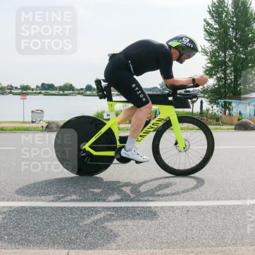 15.06.2025 - 27. Vierlanden-Triathlon H.Heesch http://msf.ph/oto/8020289 15.06.2025 09:45:00 Radfahren 86 meine-sportfotos.de
