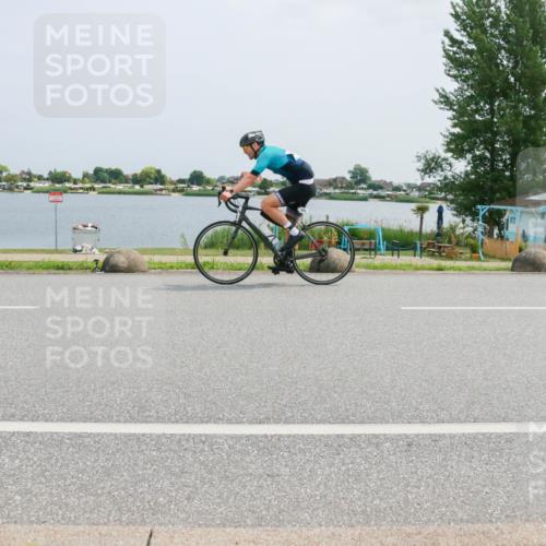 21.06.2025 - 27. Vierlanden-Triathlon H.Heesch http://msf.ph/oto/8020355 15.06.2025 12:04:05 Radfahren 653, 735, 764, 775, 858, 956 meine-sportfotos.de