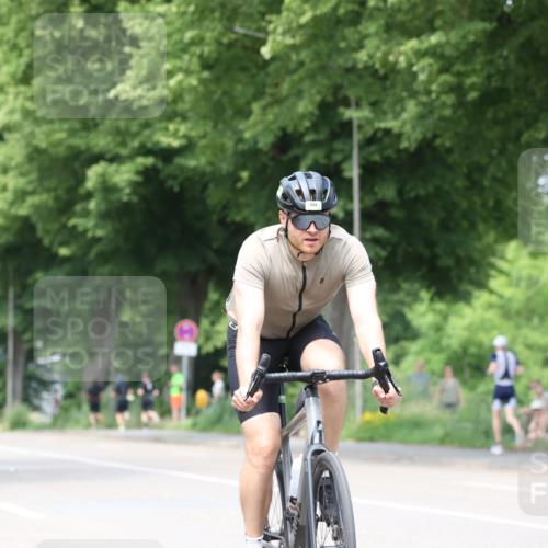 15.06.2025 - 7 Türme Triathlon Yannick Fuchs http://msf.ph/oto/8020368 15.06.2025 13:32:45 Radfahren 398, 585, 644, 1066 meine-sportfotos.de