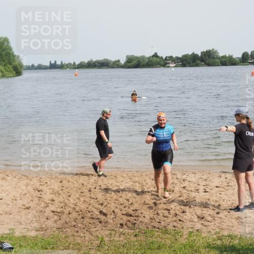 21.06.2025 - 27. Vierlanden-Triathlon MichiJ http://msf.ph/oto/8020380 15.06.2026 10:21:58 Schwimmen 538 meine-sportfotos.de