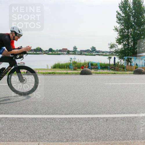 15.06.2025 - 27. Vierlanden-Triathlon H.Heesch http://msf.ph/oto/8020388 15.06.2025 09:46:11 Radfahren 85 meine-sportfotos.de