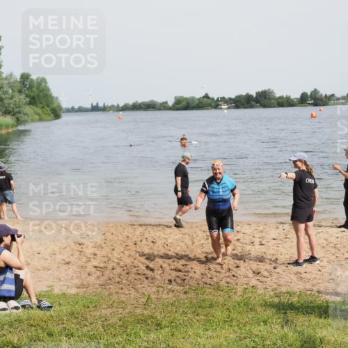 21.06.2025 - 27. Vierlanden-Triathlon MichiJ http://msf.ph/oto/8020394 15.06.2026 10:21:59 Schwimmen 538 meine-sportfotos.de