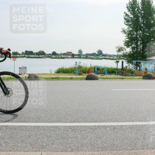 15.06.2025 - 27. Vierlanden-Triathlon H.Heesch http://msf.ph/oto/8020398 15.06.2025 09:46:18 Radfahren 51, 69, 181, 226 meine-sportfotos.de