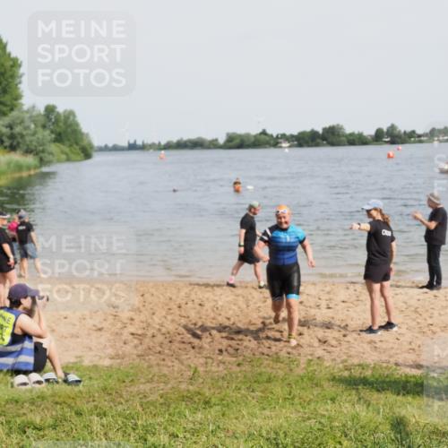 21.06.2025 - 27. Vierlanden-Triathlon MichiJ http://msf.ph/oto/8020424 15.06.2026 10:21:59 Schwimmen 538 meine-sportfotos.de