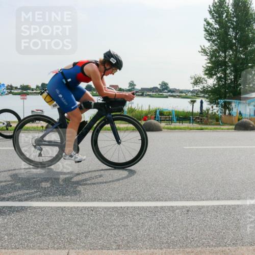 15.06.2025 - 27. Vierlanden-Triathlon H.Heesch http://msf.ph/oto/8020425 15.06.2025 09:46:23 Radfahren 14, 69, 181, 226 meine-sportfotos.de