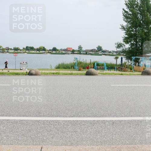 21.06.2025 - 27. Vierlanden-Triathlon H.Heesch http://msf.ph/oto/8020429 15.06.2025 12:04:06 Radfahren 653, 735, 764, 775, 858, 956 meine-sportfotos.de
