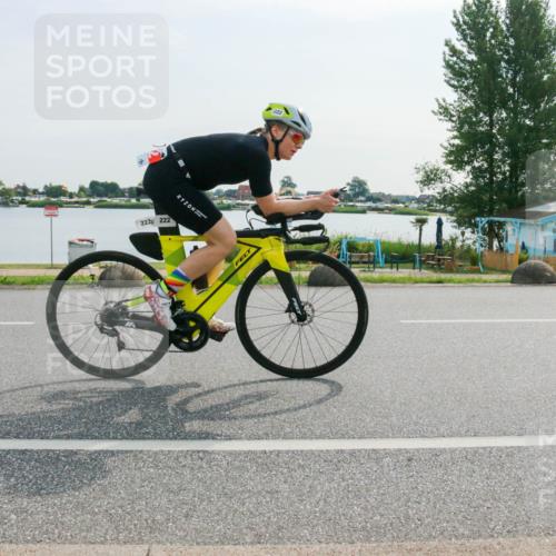 15.06.2025 - 27. Vierlanden-Triathlon H.Heesch http://msf.ph/oto/8020439 15.06.2025 09:46:46 Radfahren 149, 222 meine-sportfotos.de