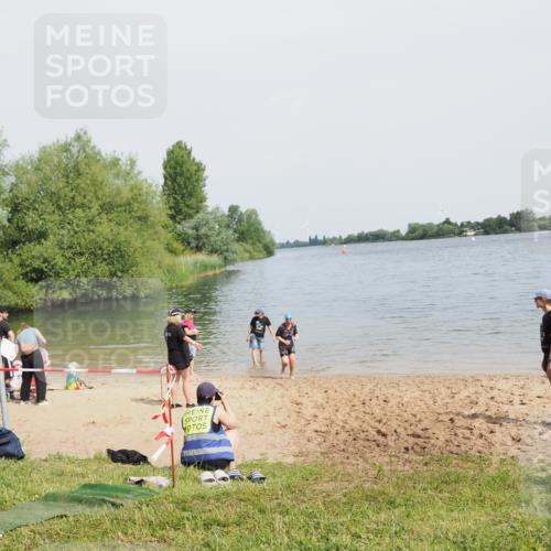 21.06.2025 - 27. Vierlanden-Triathlon MichiJ http://msf.ph/oto/8020449 15.06.2026 10:23:10 Schwimmen 531 meine-sportfotos.de