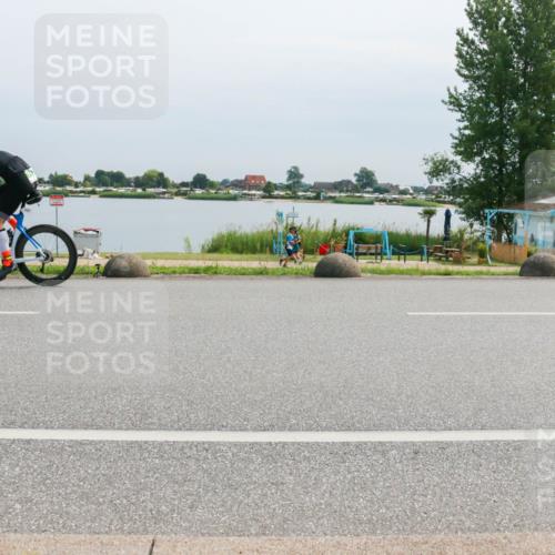 15.06.2025 - 27. Vierlanden-Triathlon H.Heesch http://msf.ph/oto/8020470 15.06.2025 11:16:25 Radfahren 603, 717, 794 meine-sportfotos.de