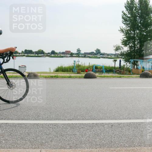 15.06.2025 - 27. Vierlanden-Triathlon H.Heesch http://msf.ph/oto/8020573 15.06.2025 09:48:05 Radfahren 219 meine-sportfotos.de
