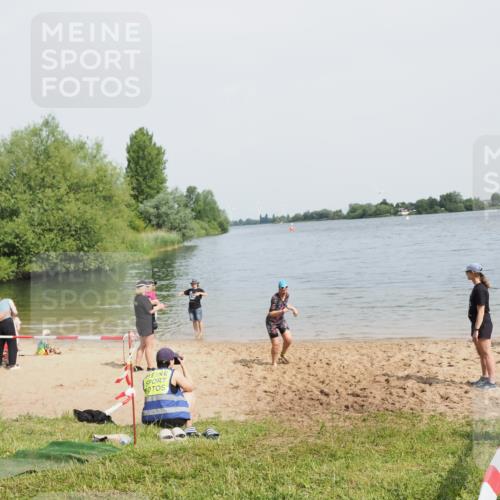21.06.2025 - 27. Vierlanden-Triathlon MichiJ http://msf.ph/oto/8020579 15.06.2026 10:23:13 Schwimmen 531 meine-sportfotos.de