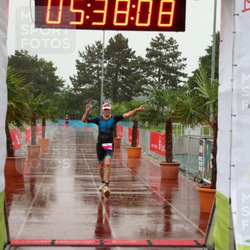 15.06.2025 - 7 Türme Triathlon Michael Strokosch http://msf.ph/oto/8020587 15.06.2025 15:38:07 Ziel 218 meine-sportfotos.de