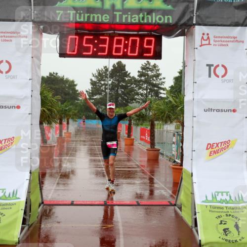 15.06.2025 - 7 Türme Triathlon Michael Strokosch http://msf.ph/oto/8020634 15.06.2025 15:38:09 Ziel 218 meine-sportfotos.de