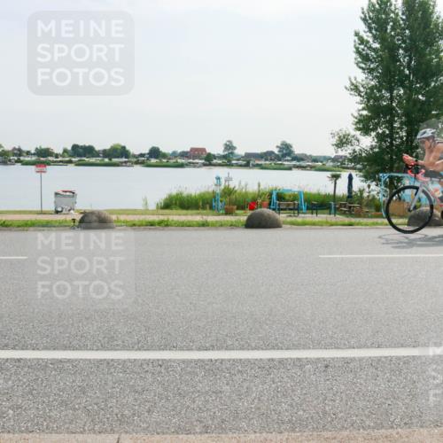 15.06.2025 - 27. Vierlanden-Triathlon H.Heesch http://msf.ph/oto/8020640 15.06.2025 09:48:20 Radfahren 64, 206 meine-sportfotos.de