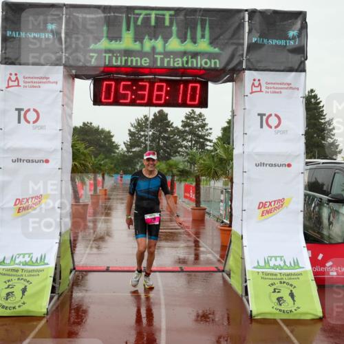 15.06.2025 - 7 Türme Triathlon Michael Strokosch http://msf.ph/oto/8020669 15.06.2025 15:38:10 Ziel 218 meine-sportfotos.de