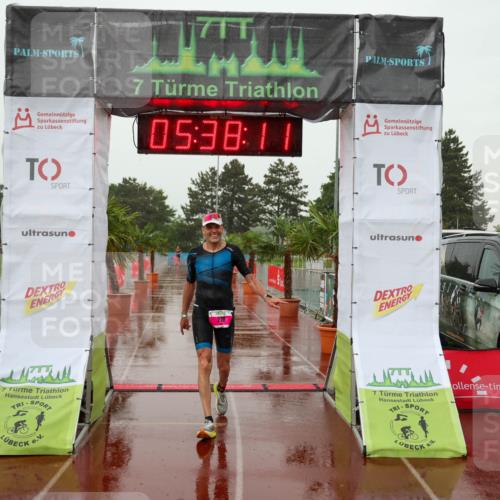 15.06.2025 - 7 Türme Triathlon Michael Strokosch http://msf.ph/oto/8020686 15.06.2025 15:38:10 Ziel 218 meine-sportfotos.de