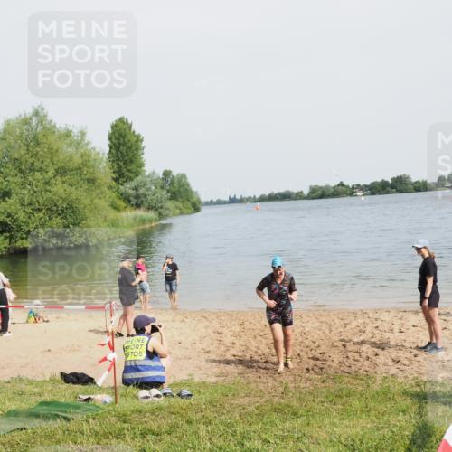 21.06.2025 - 27. Vierlanden-Triathlon MichiJ http://msf.ph/oto/8020742 15.06.2026 10:23:16 Schwimmen 531 meine-sportfotos.de