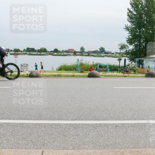 15.06.2025 - 27. Vierlanden-Triathlon H.Heesch http://msf.ph/oto/8020755 15.06.2025 11:16:27 Radfahren 45, 603, 717, 794, 805 meine-sportfotos.de