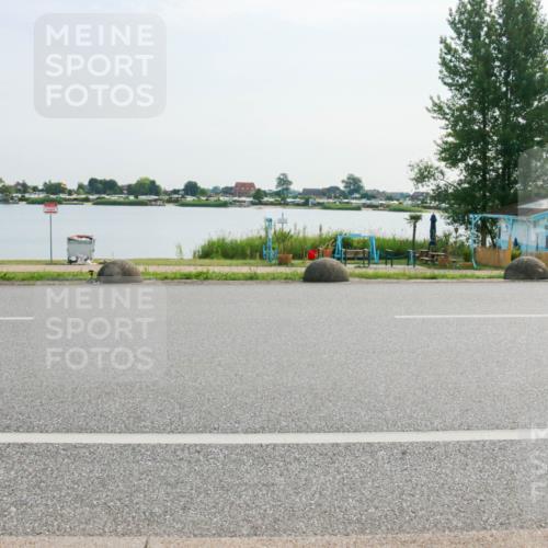 15.06.2025 - 27. Vierlanden-Triathlon H.Heesch http://msf.ph/oto/8020771 15.06.2025 09:49:29 Radfahren 27, 39, 54 meine-sportfotos.de