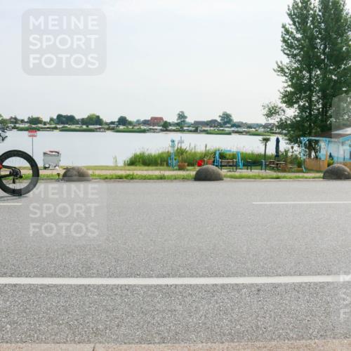 15.06.2025 - 27. Vierlanden-Triathlon H.Heesch http://msf.ph/oto/8020794 15.06.2025 09:49:55 Radfahren 216 meine-sportfotos.de